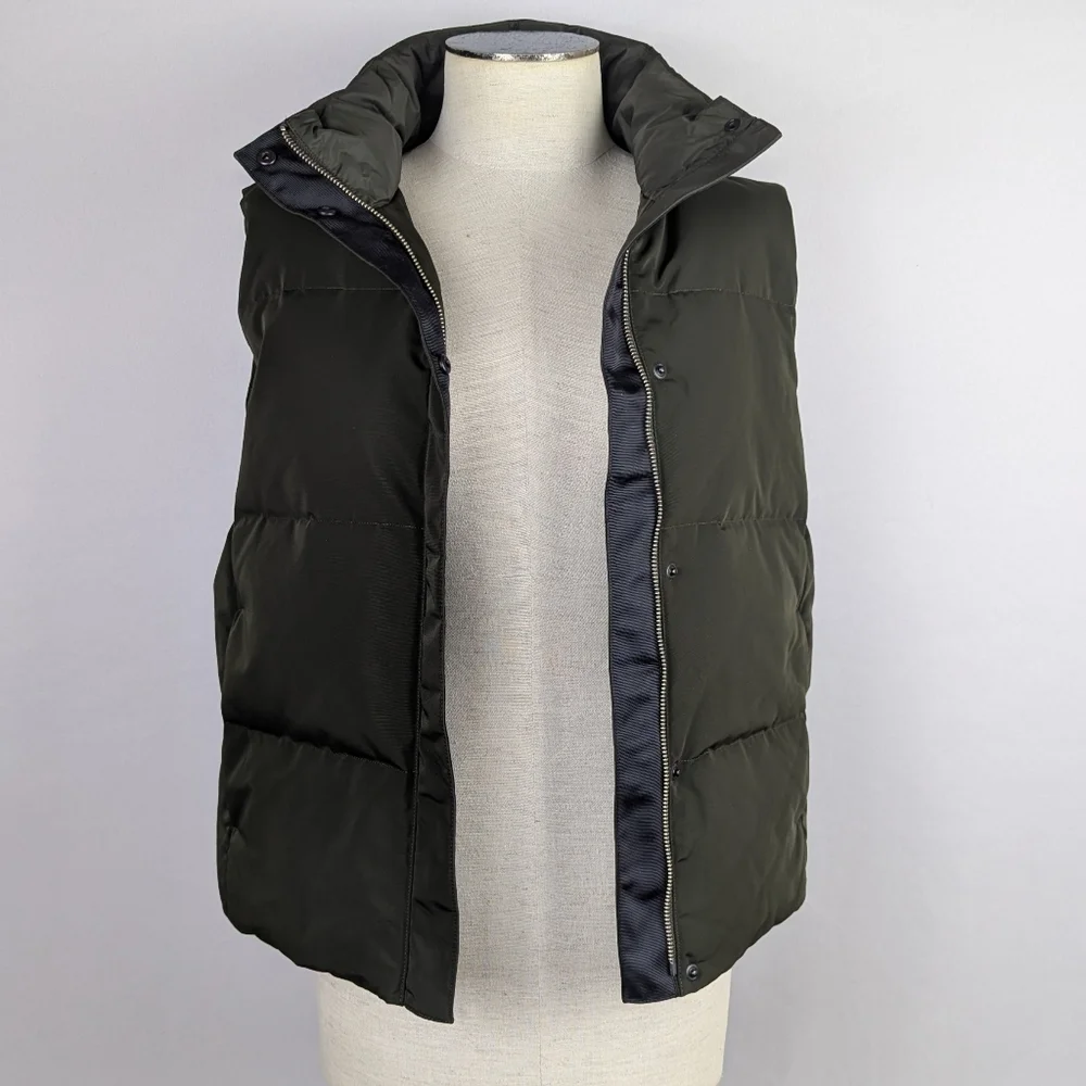 Theory Shell Down Vest Renew Poly 2 Down Feather Blend Fill Dark Rosemary M NWT